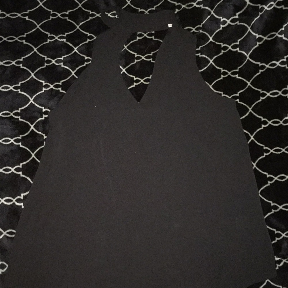 Black casual tank top